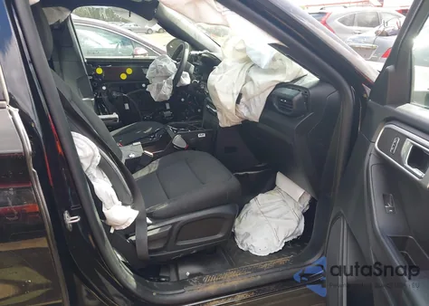 2020 Ford Police Interceptor z USA, uszkodzony, nr VIN 1FM5K8AB1LGA83556